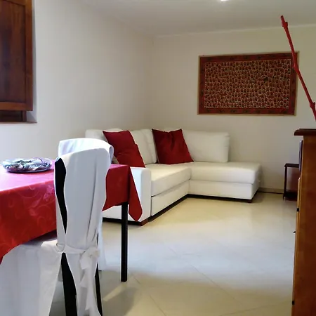 Elegant Tuscan
